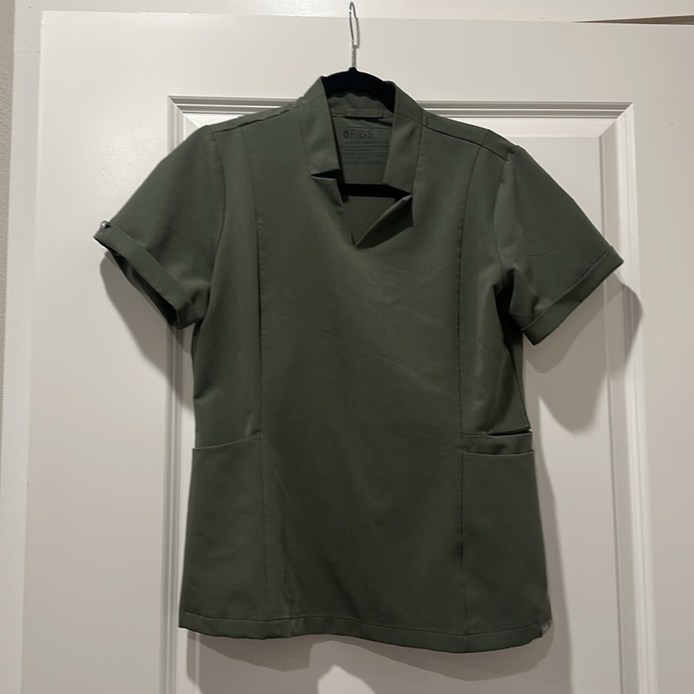 Moss Inala - Slim Scrub Top